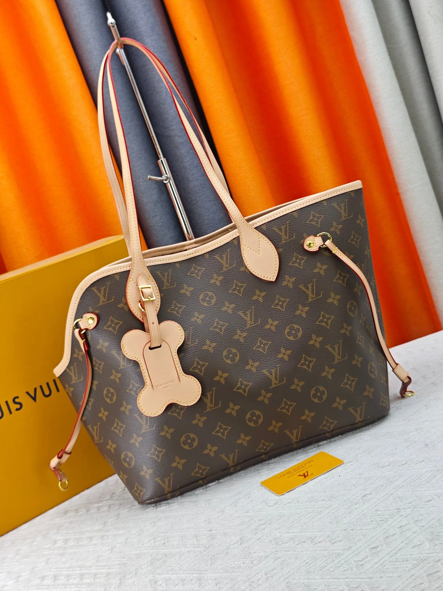 Louis Vuitton Clutch