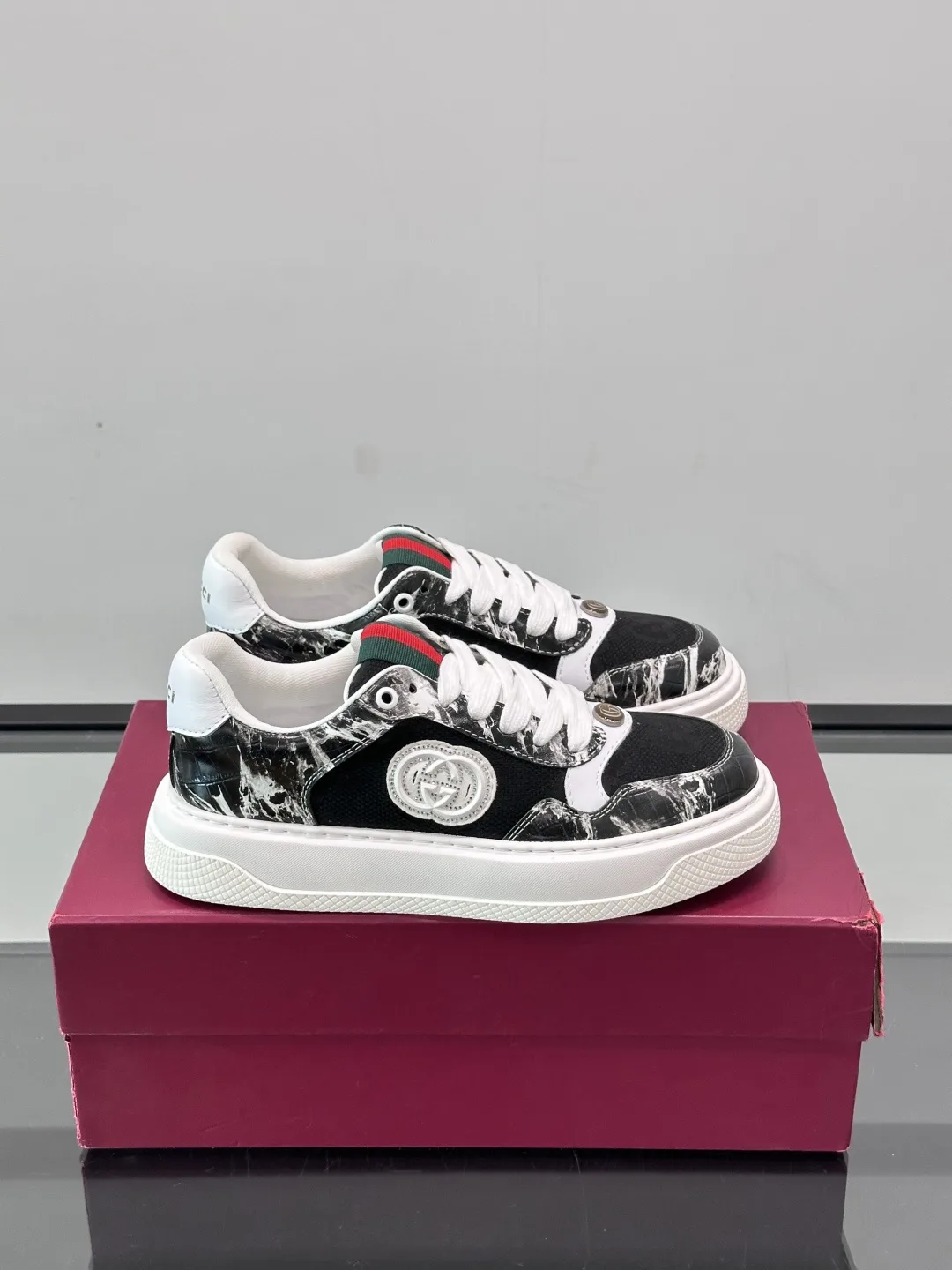 Gucci Sneakers