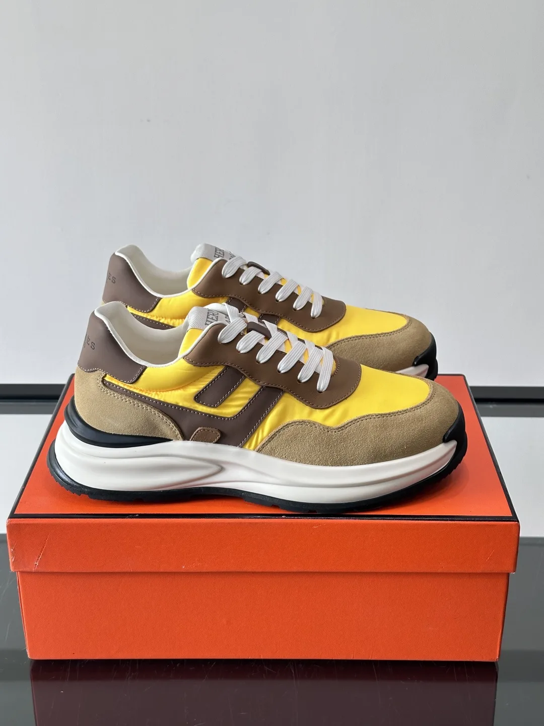 Hermès Sneakers