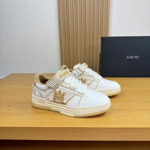 Ami Sneakers