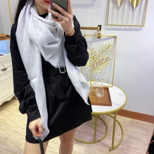 Louis Vuitton Shawl