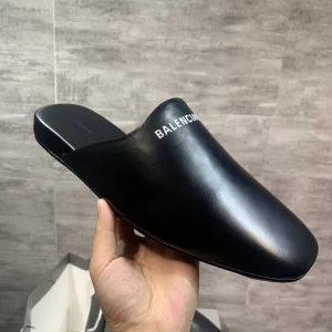 Balenciaga Slippers