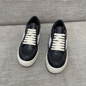 Vince Sneakers
