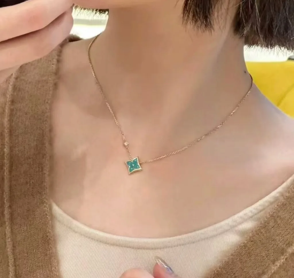 Tiffany Set