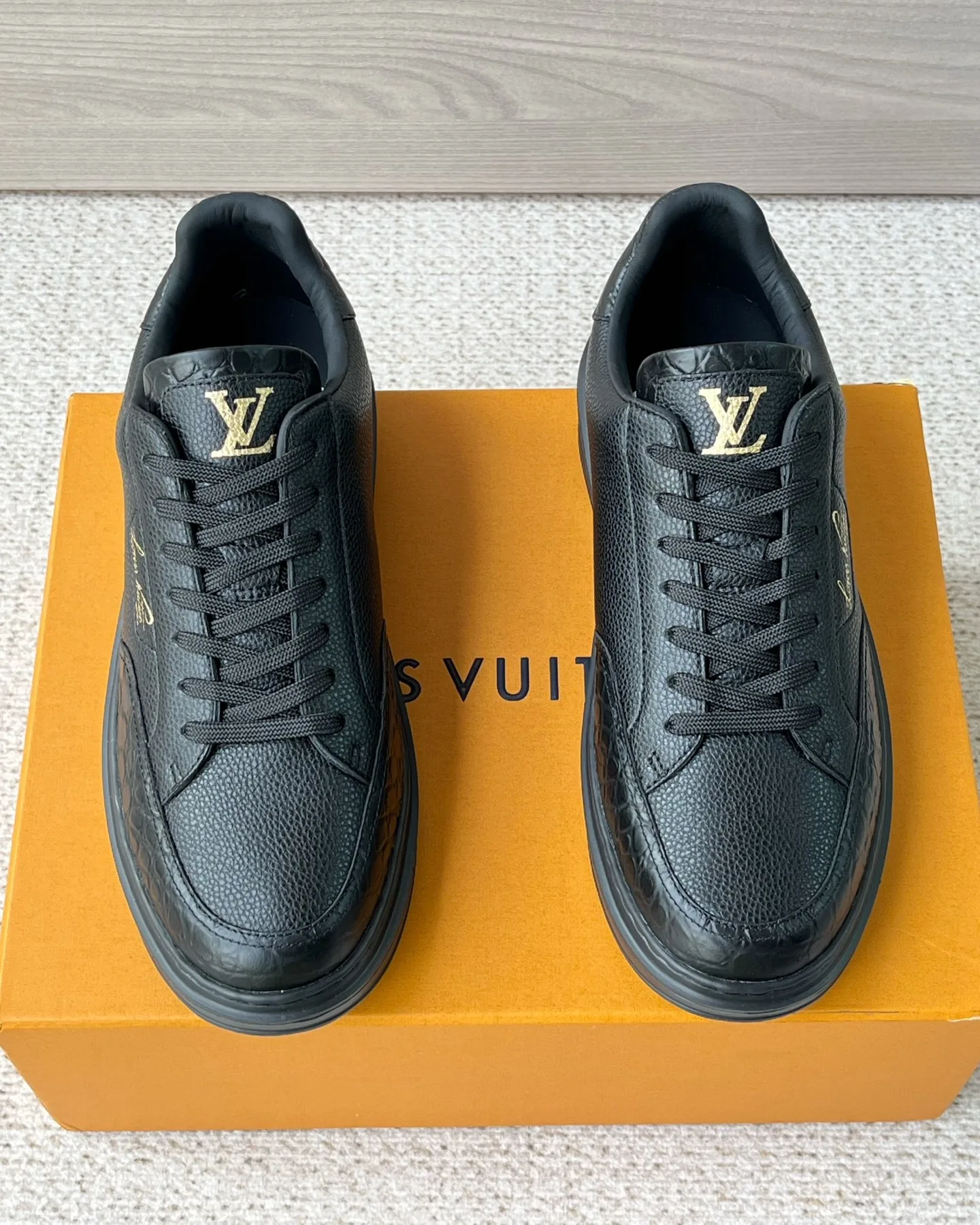 Louis Vuitton Sneakers