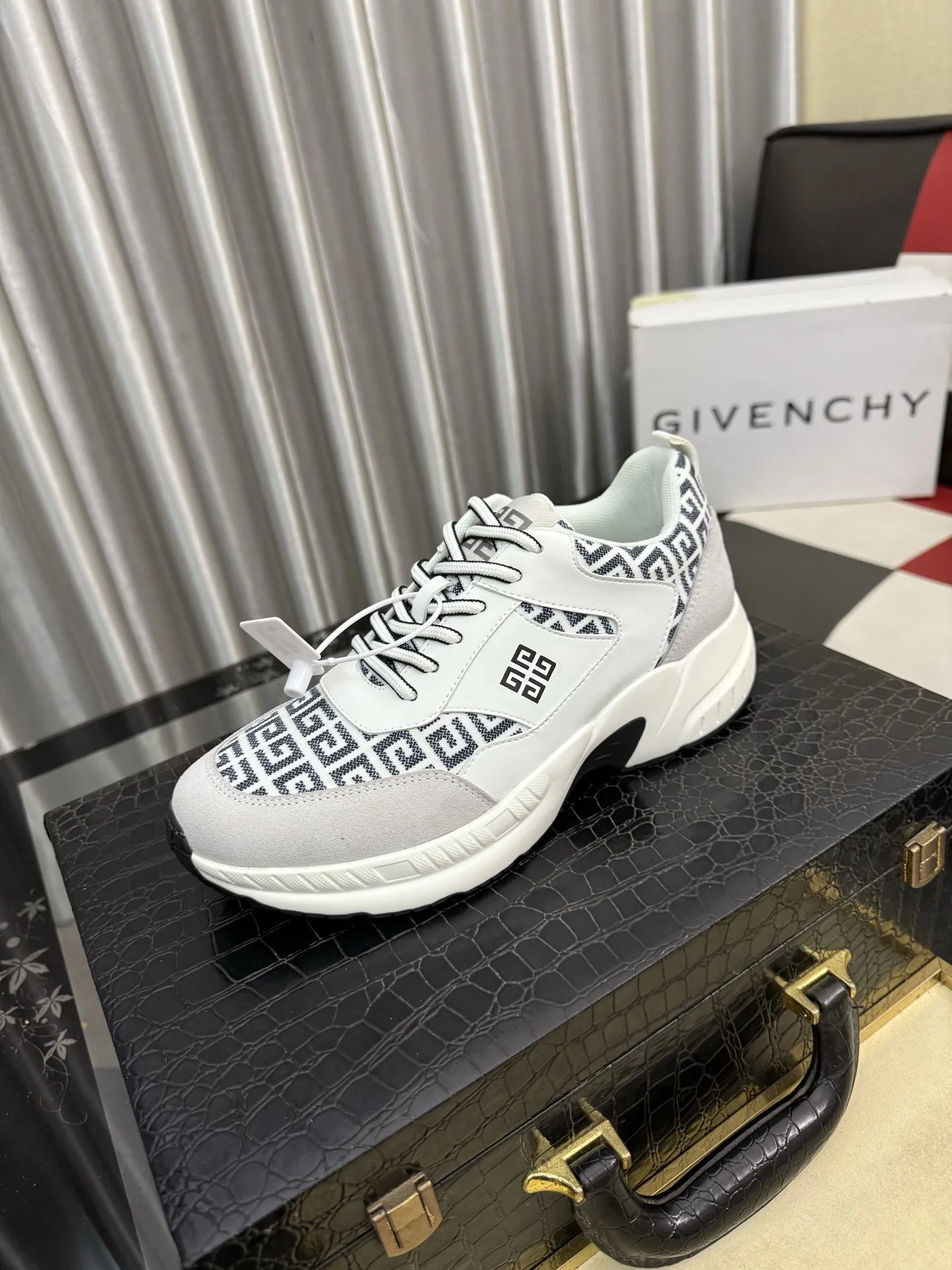 Givenchy Casual Shoes