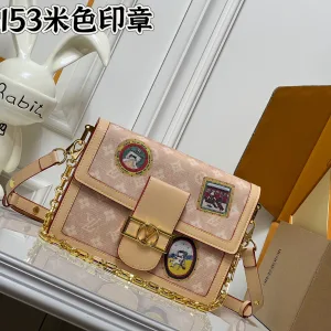 Louis Vuitton Messenger Bag