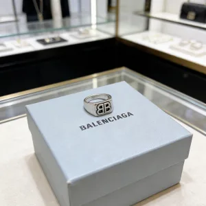 Balenciaga Ring