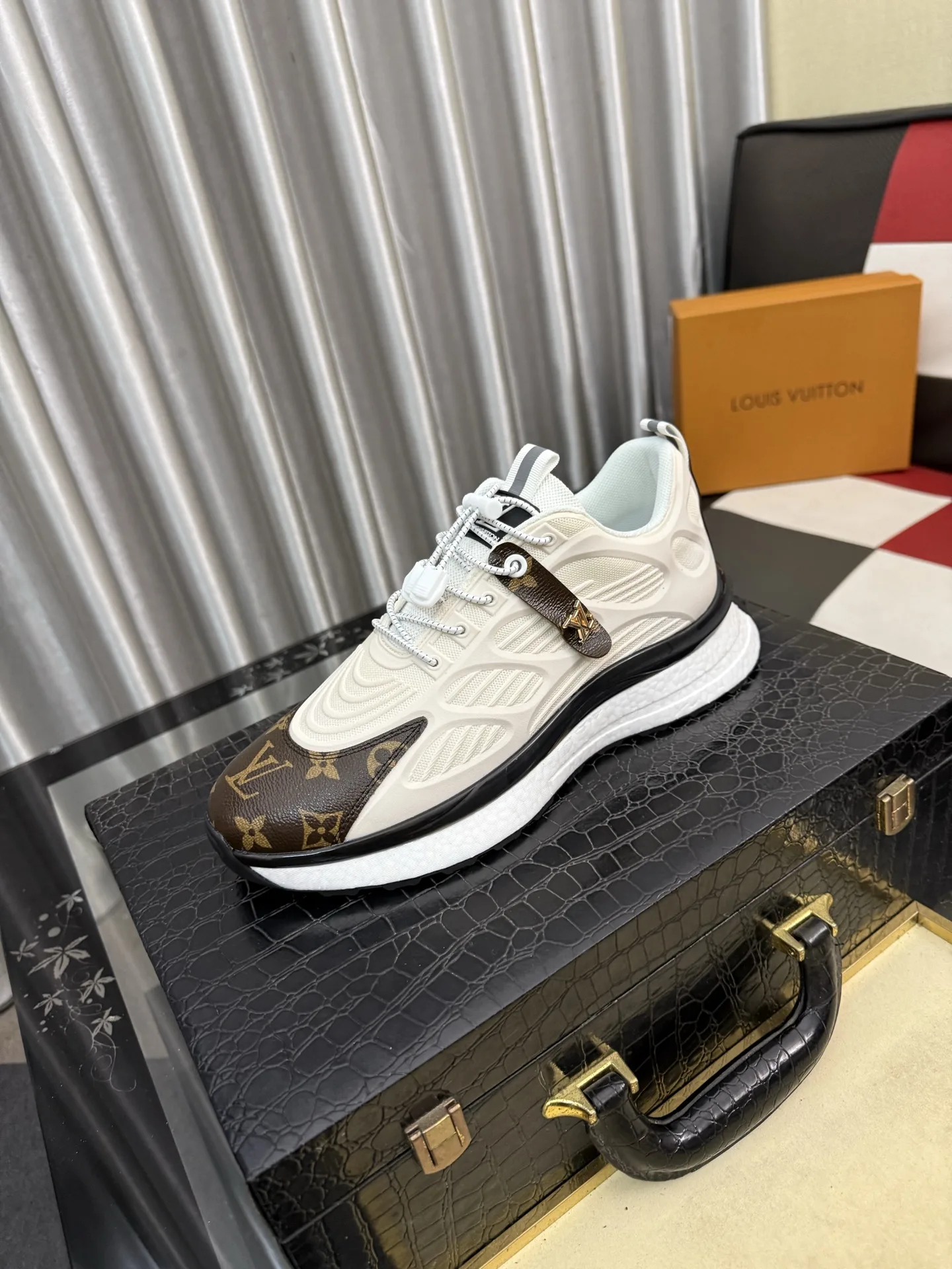 Louis Vuitton Casual Shoes