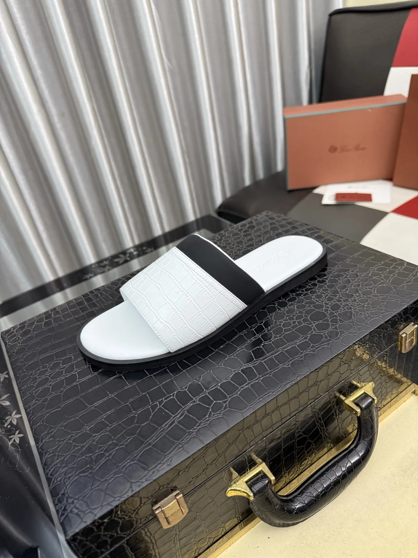 Loro Piana Slippers