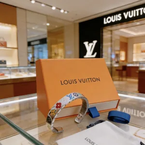 Louis Vuitton Necklace
