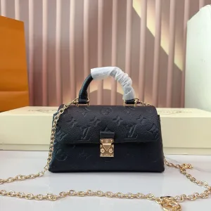 Louis Vuitton Messenger Bag